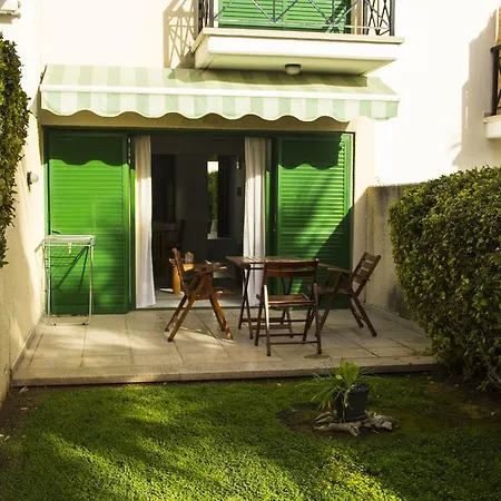 بيت للعطل Periyiali Gardens *