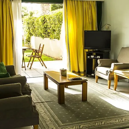 Holiday home Periyiali Gardens Pyrgos